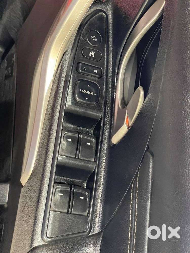 Mahindra Xuv500 W11, 2019, Diesel