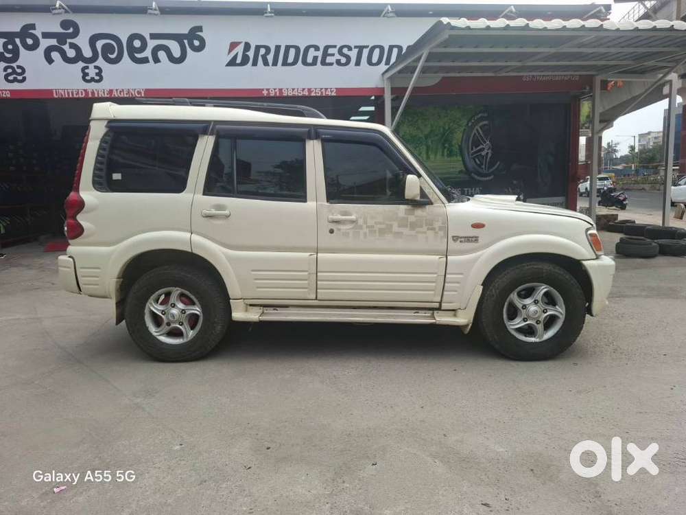 Mahindra Scorpio 2006-2009 2.6 Turbo 7 Str, 2004, Diesel