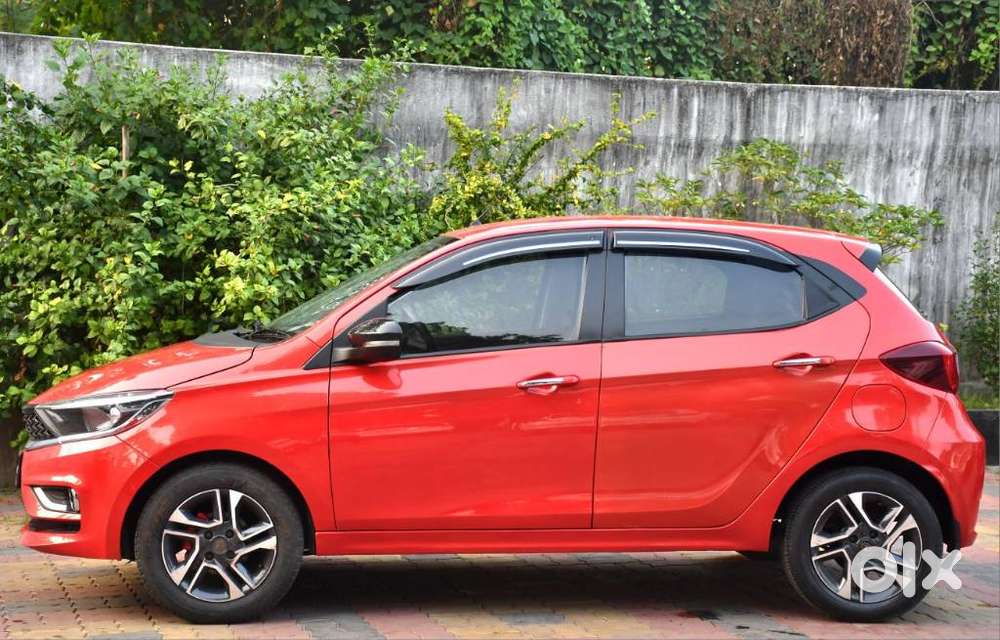 Tata Tiago, 2024, Petrol