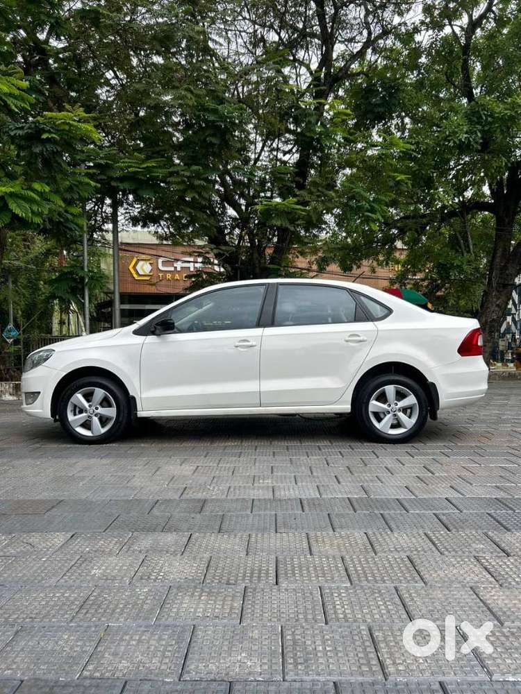 Skoda Rapid 1.6 Mpi Ambition, 2016, Petrol