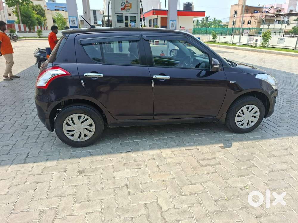 Maruti Suzuki Swift Vxi 1.2 Abs Bs-iv, 2016, Petrol