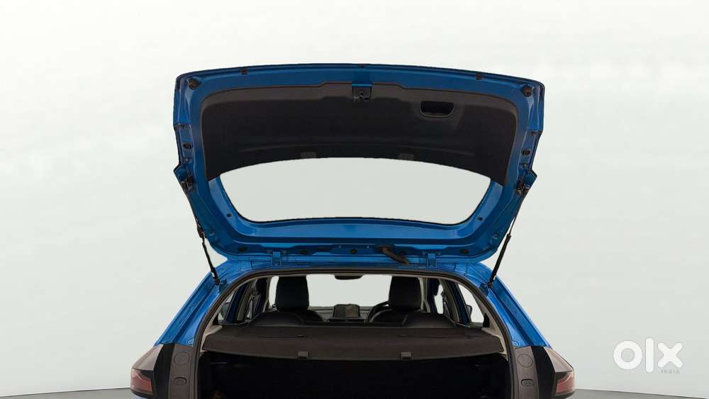 Tata Altroz 1.2 Xt, 2022, Petrol