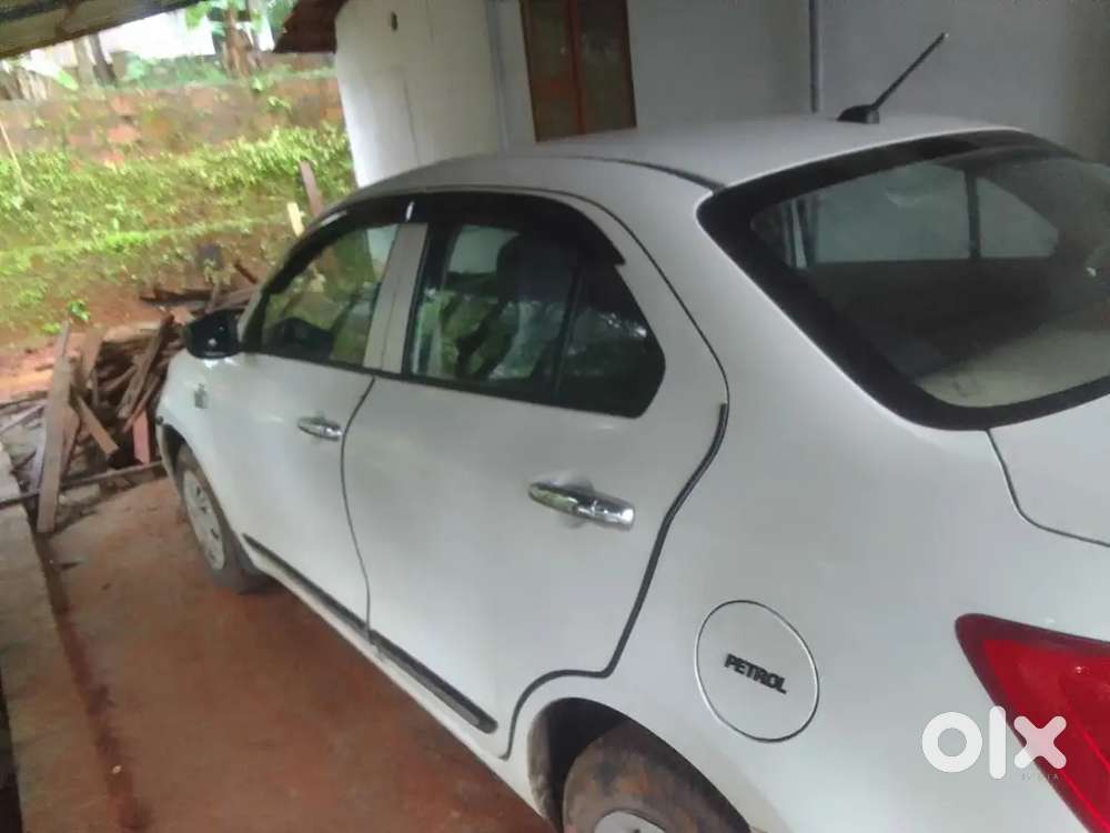 Maruti Suzuki Swift Dzire 2017