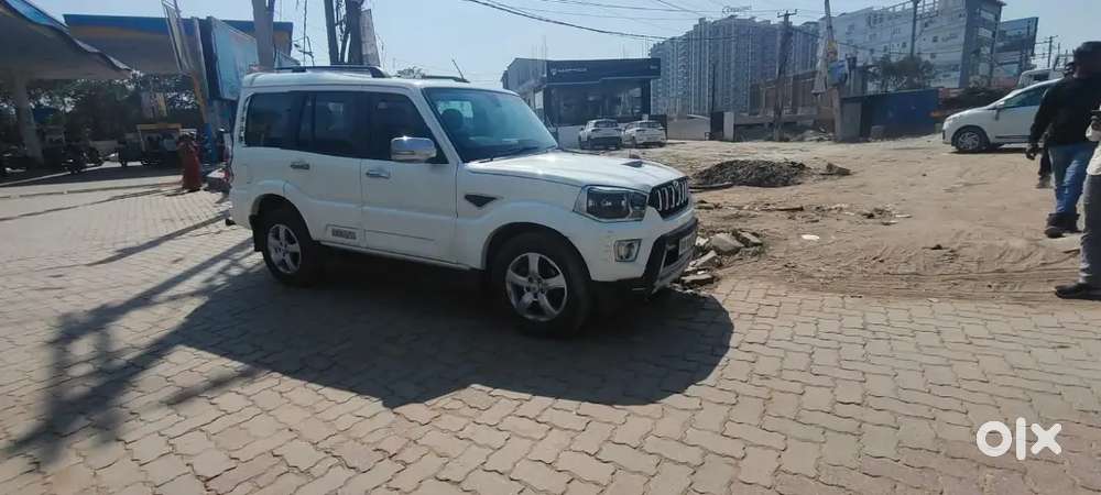 Mahindra Scorpio Classic 2021 Diesel 40000 Km Driven