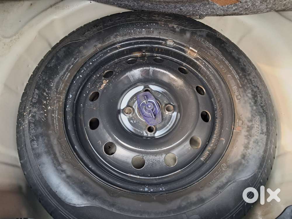 Maruti Suzuki Swift Vxi + Manual, 2021, Petrol