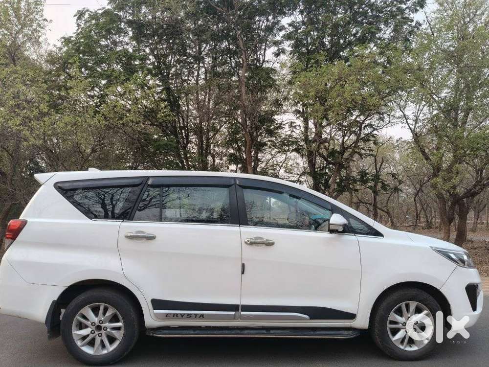 Toyota Innova Crysta 2.4 G Mt 7 Str, 2017, Diesel