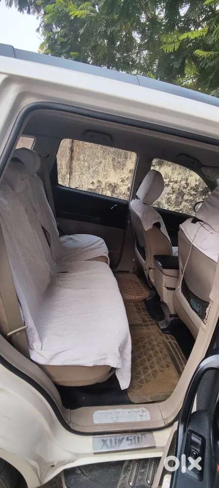 Mahindra Xuv500 2017 Diesel 101000 Km Driven Fully Used By Family Car.