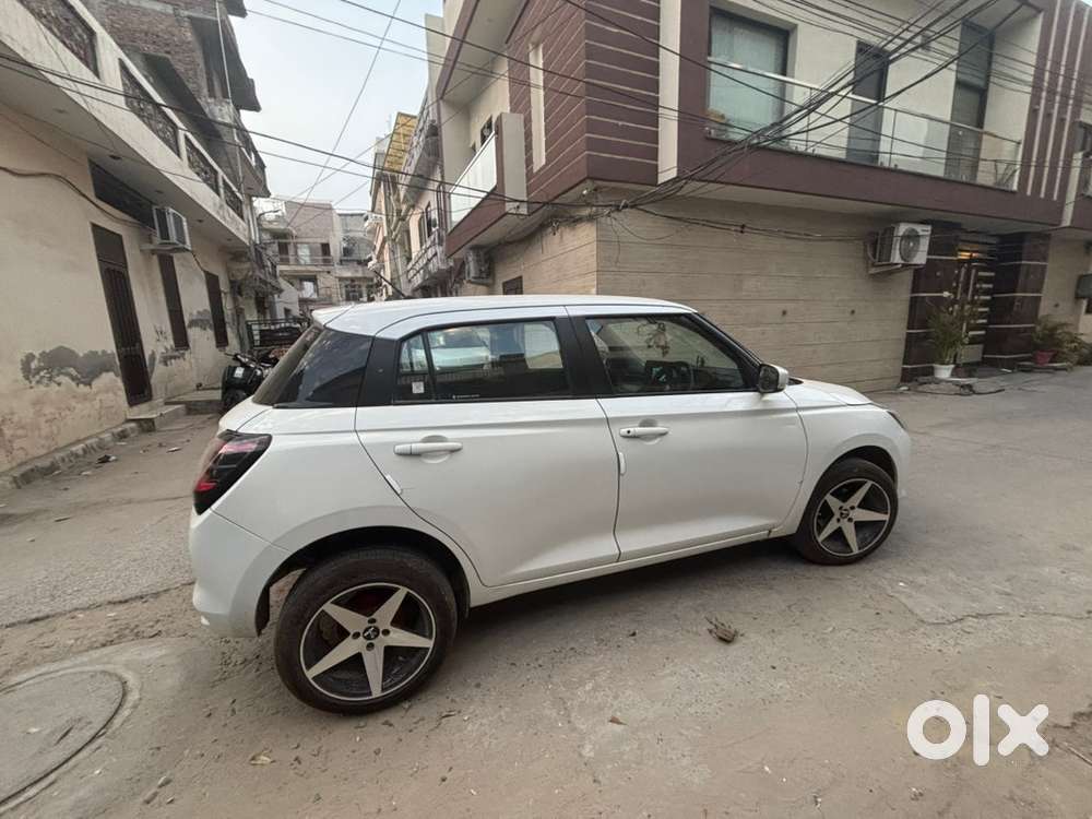 Maruti Suzuki Swift Vxi 2025