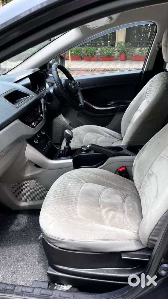 Tata Nexon 1.2 Revotron Xt, 2018, Petrol