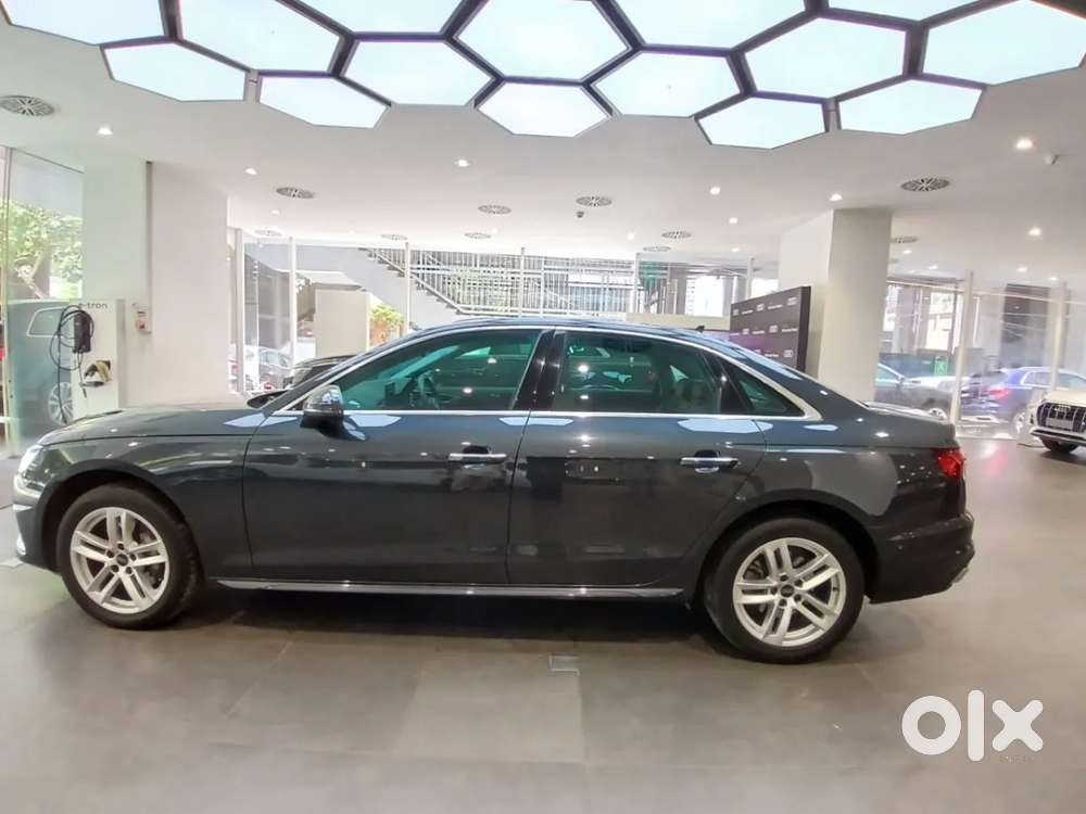 Audi A4 2.0 Technology 40 Tfsi, 2024, Petrol