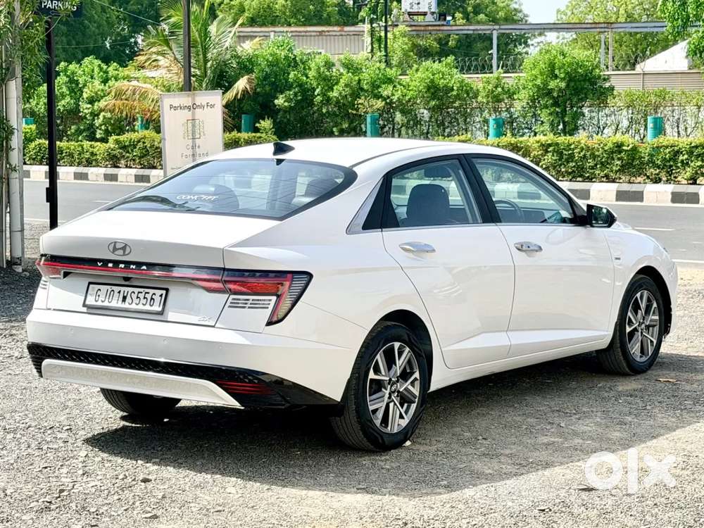 Hyundai Verna 1.5 Sx (o) Vtvt Ivt, 2024, Petrol