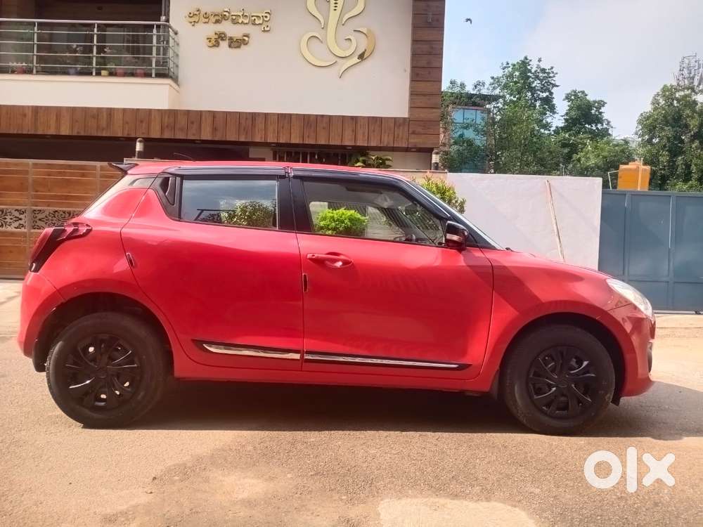 Maruti Suzuki Swift 1.2 Vxi (o), 2022, Petrol