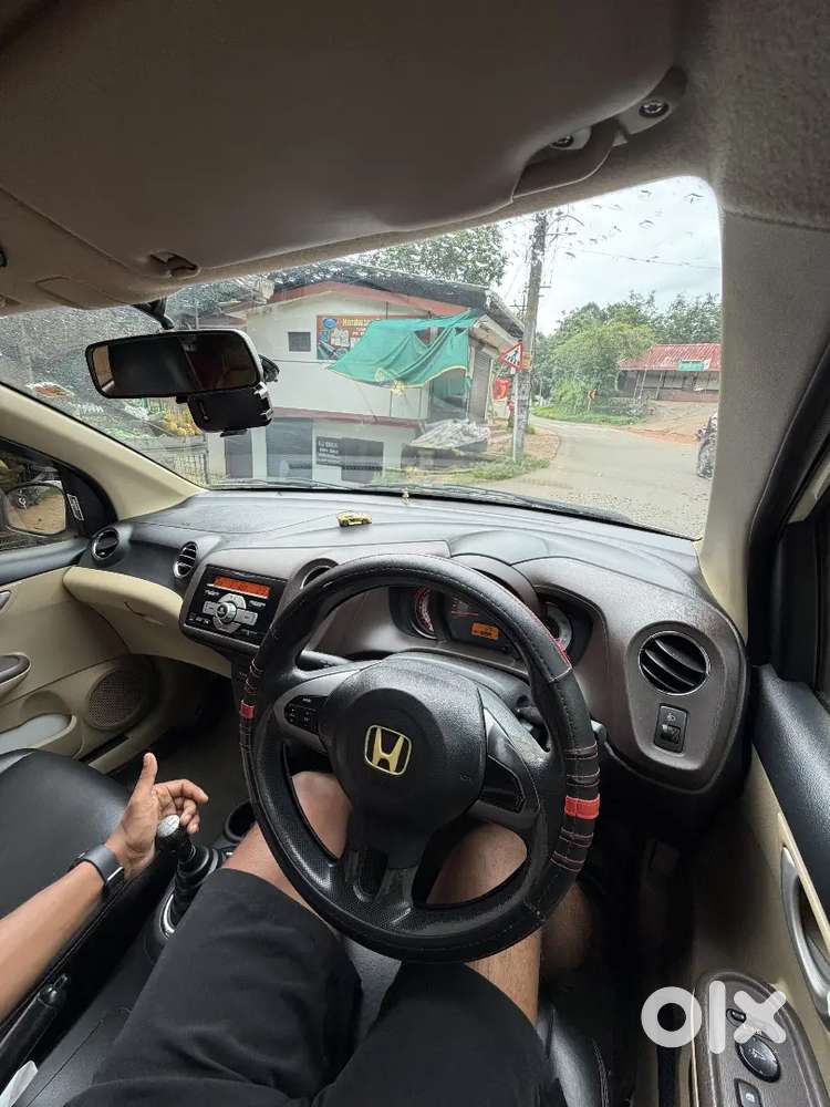 Honda Brio 2013 Petrol 97000 Km