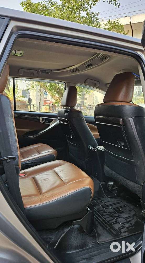 Toyota Innova Crysta 2.8z Automatic, 2018, Diesel