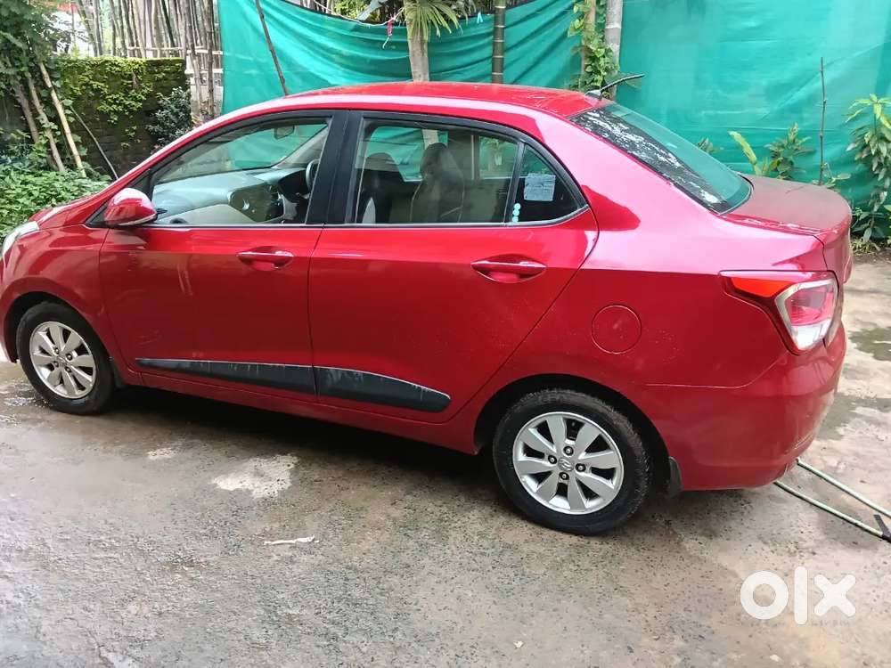 Hyundai Xcent Diesel 2015 Top Model