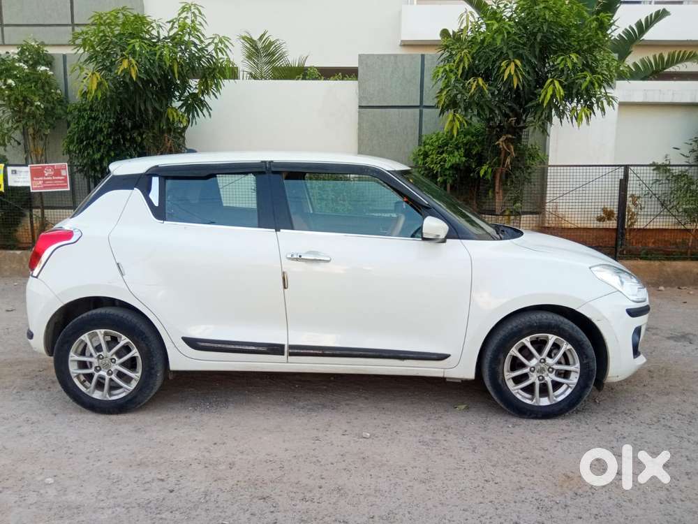Maruti Suzuki Swift Vvt Zxi, 2022, Petrol