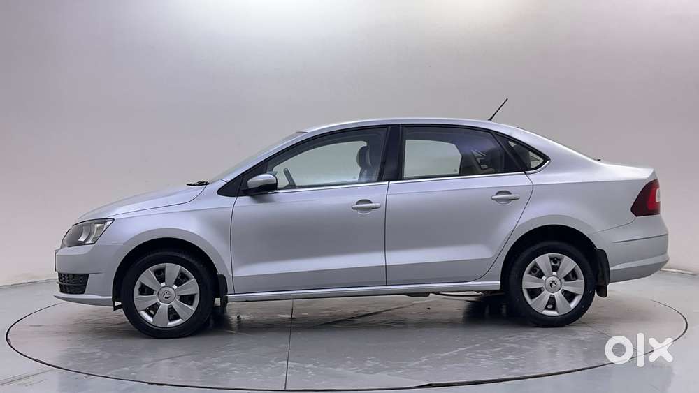 Skoda Rapid 1.0 Tsi Active, 2020, Petrol