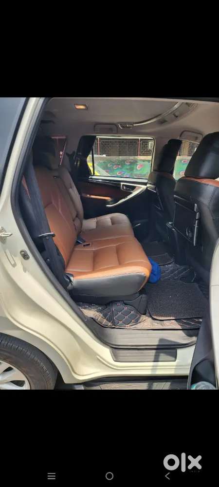 Toyota Innova Crysta 2017 Diesel Mt 8 Str