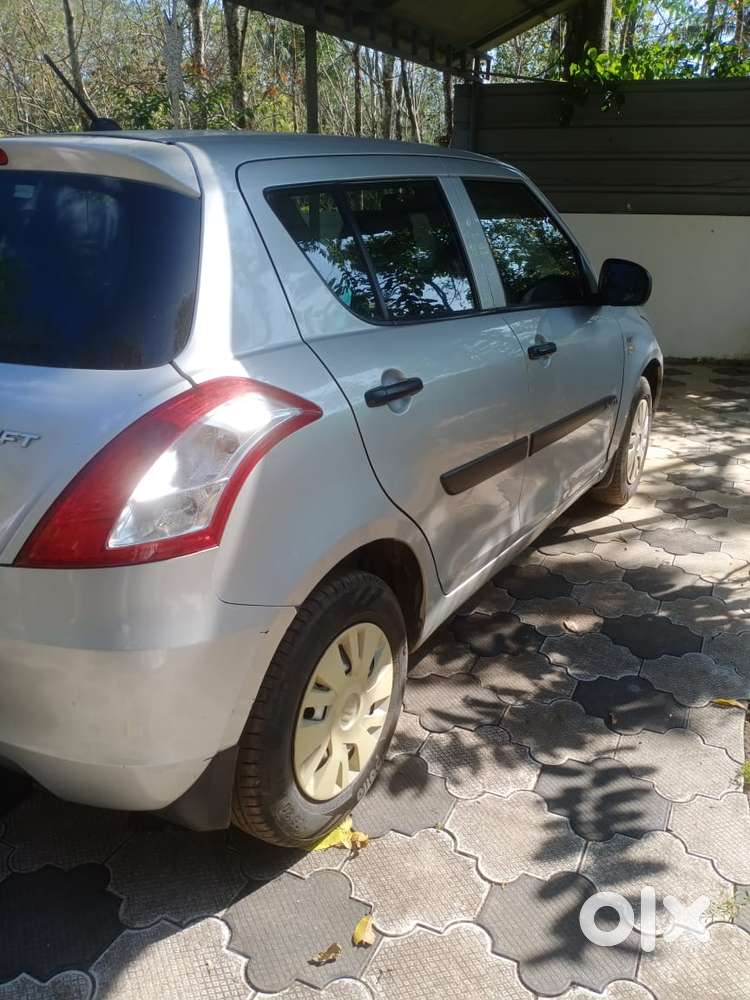 Maruti Suzuki Swift 2011-2014 Lxi, 2012, Petrol