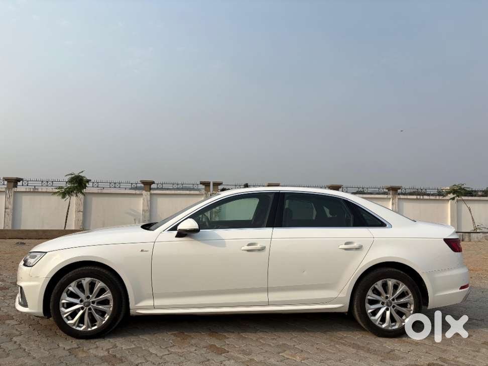 Audi A4, 2020, Petrol