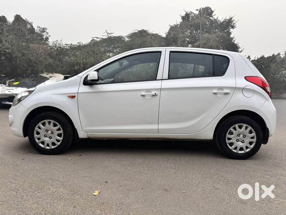 Hyundai I20 Magna 1.2 Vtvt, 2011, Petrol