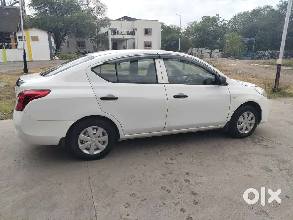Nissan Sunny 2011 Petrol Manual