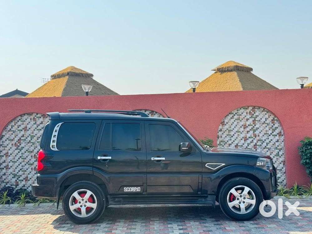 Mahindra Scorpio Classic 2.2 S 11 Mt 7 Str, 2020, Diesel