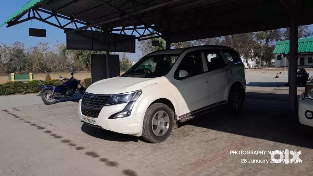 Mahindra Xuv500 2018 Diesel 70,000 Km Driven