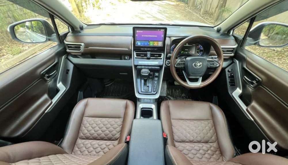 Toyota Innova Hycross 2.0 Vx (o) Hybrid 8 Str, 2023, Electric