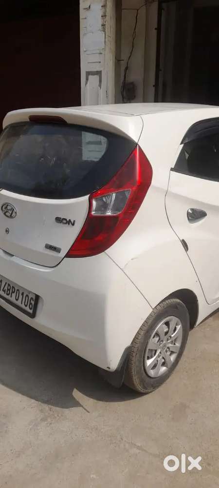 Hyundai Eon Sportz 2012 Petrol Manual Sirf Lene Wale Hi Message Kre Fa