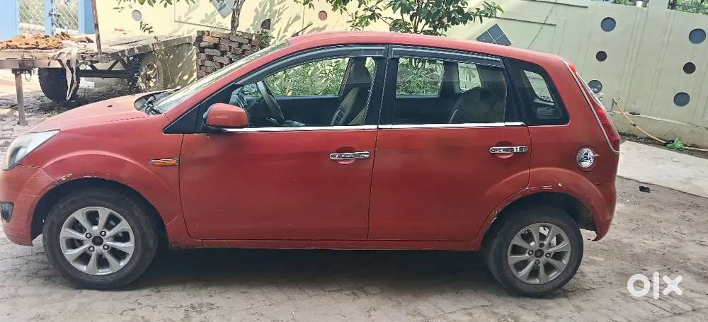 Ford Figo 2012 Petrol 100000 Km Driven