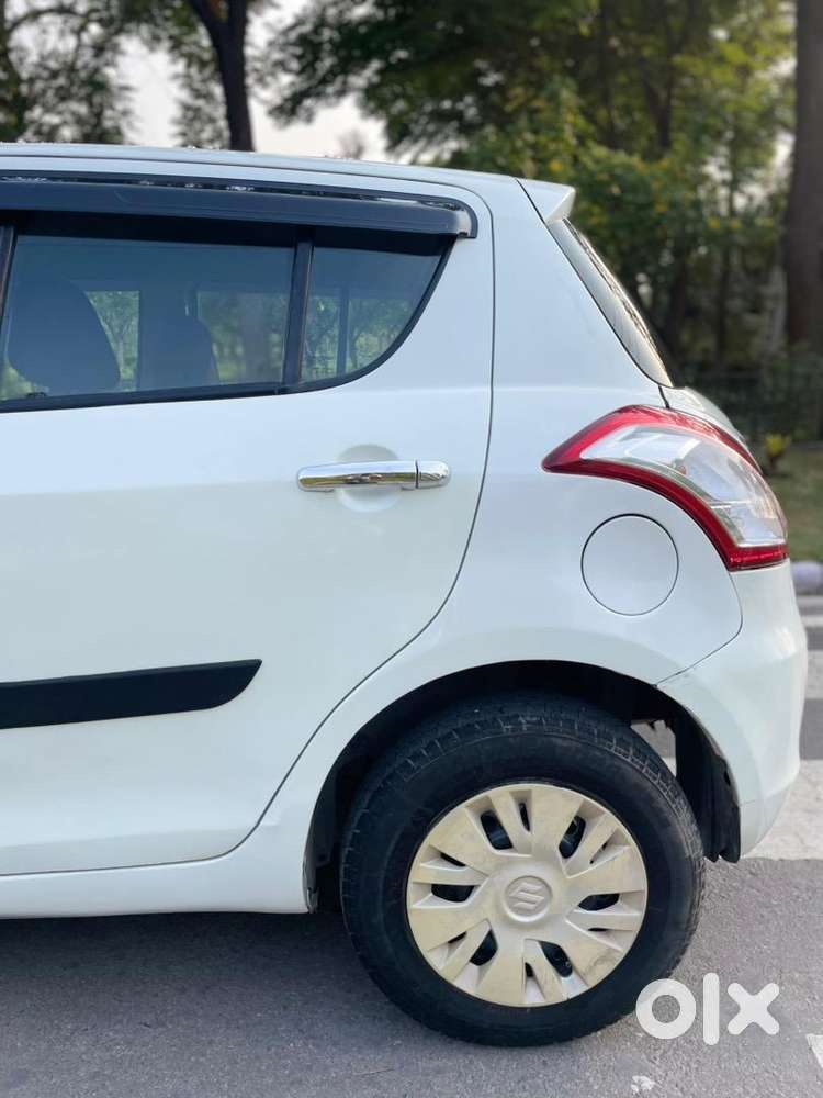 Maruti Suzuki Swift Vxi Cng + Petrol 2013  Well Maintain