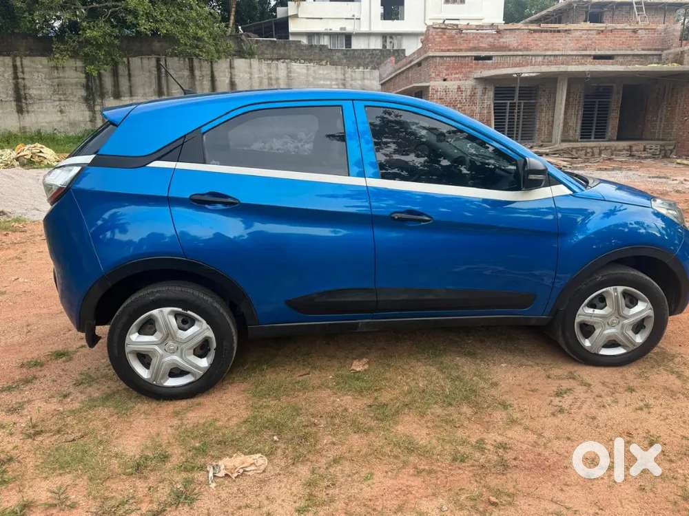 Tata Nexon Petrol Manual 2019 Car. Good Condition. New Battery.