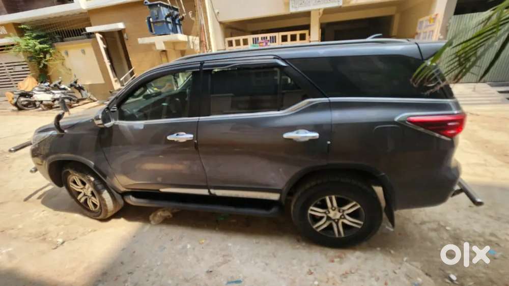 Toyota Fortuner 4*4 Automatic Model 2017 Diesel 170000 Km Driven