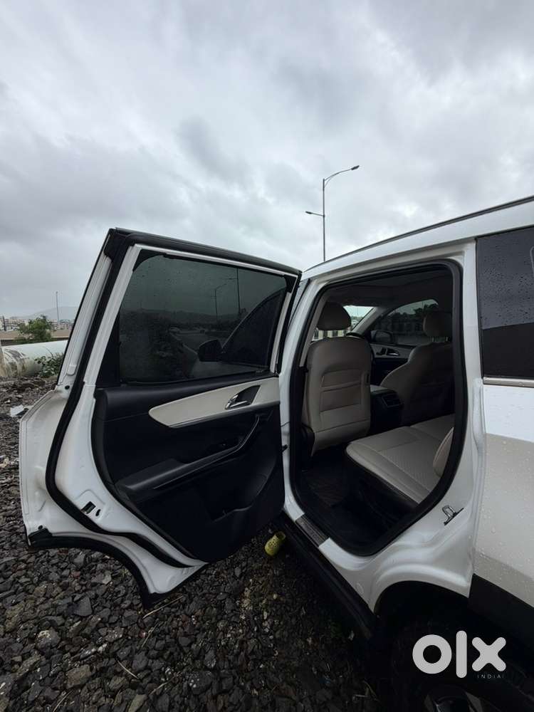 Mahindra Xuv700 Diesel 2023