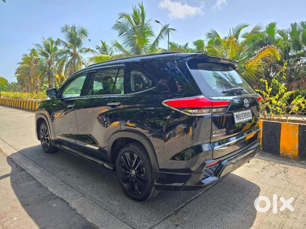 Toyota Innova Hycross 2.0 Zx (o) Hybrid 7 Str, 2024, Petrol