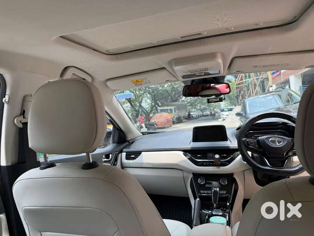 2023 Tata Nexon Petrol Automatic Xza+ Luxs Top Edition