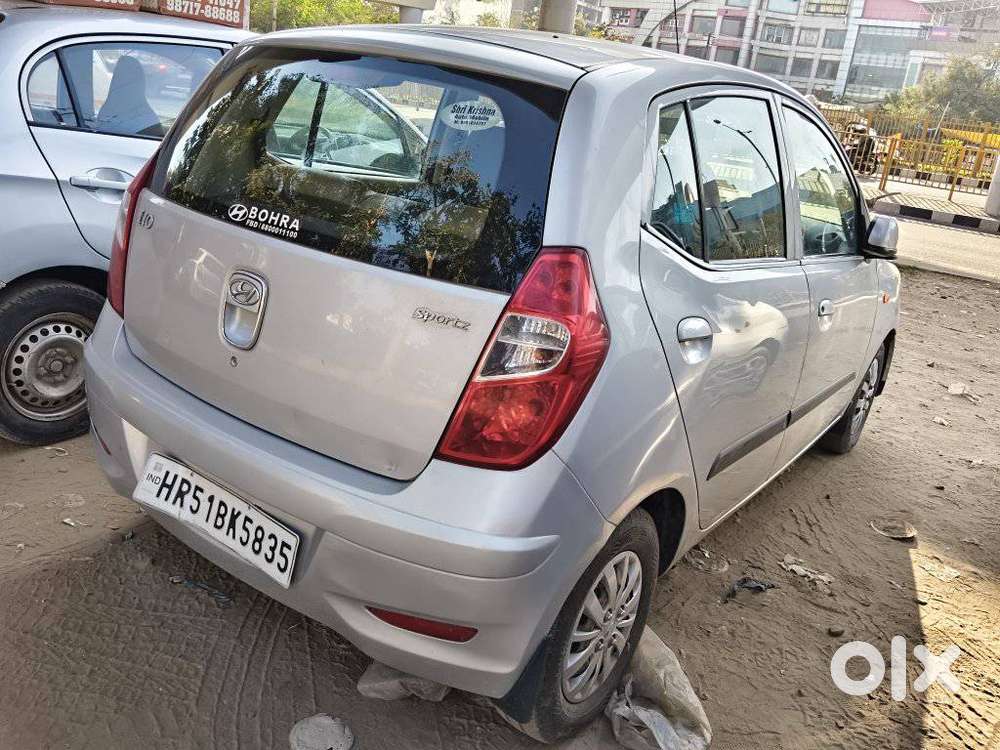 Hyundai I10 Sportz, 2016, Petrol