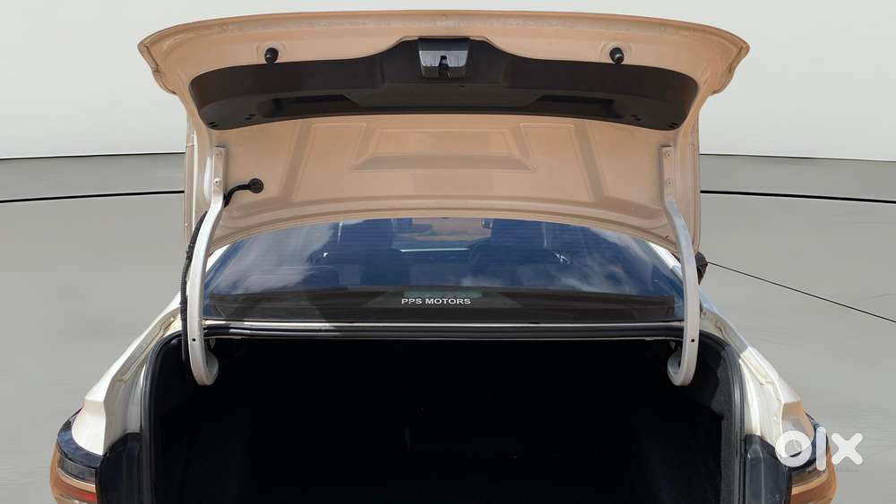 Volkswagen Virtus 1.0 Topline Tsi At, 2024, Petrol