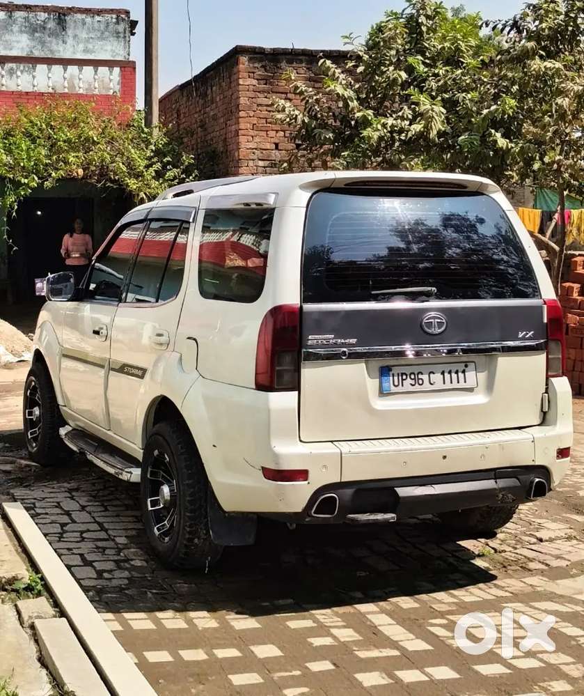 Tata Safari Storme 2013 Diesel 92000 Km Driven