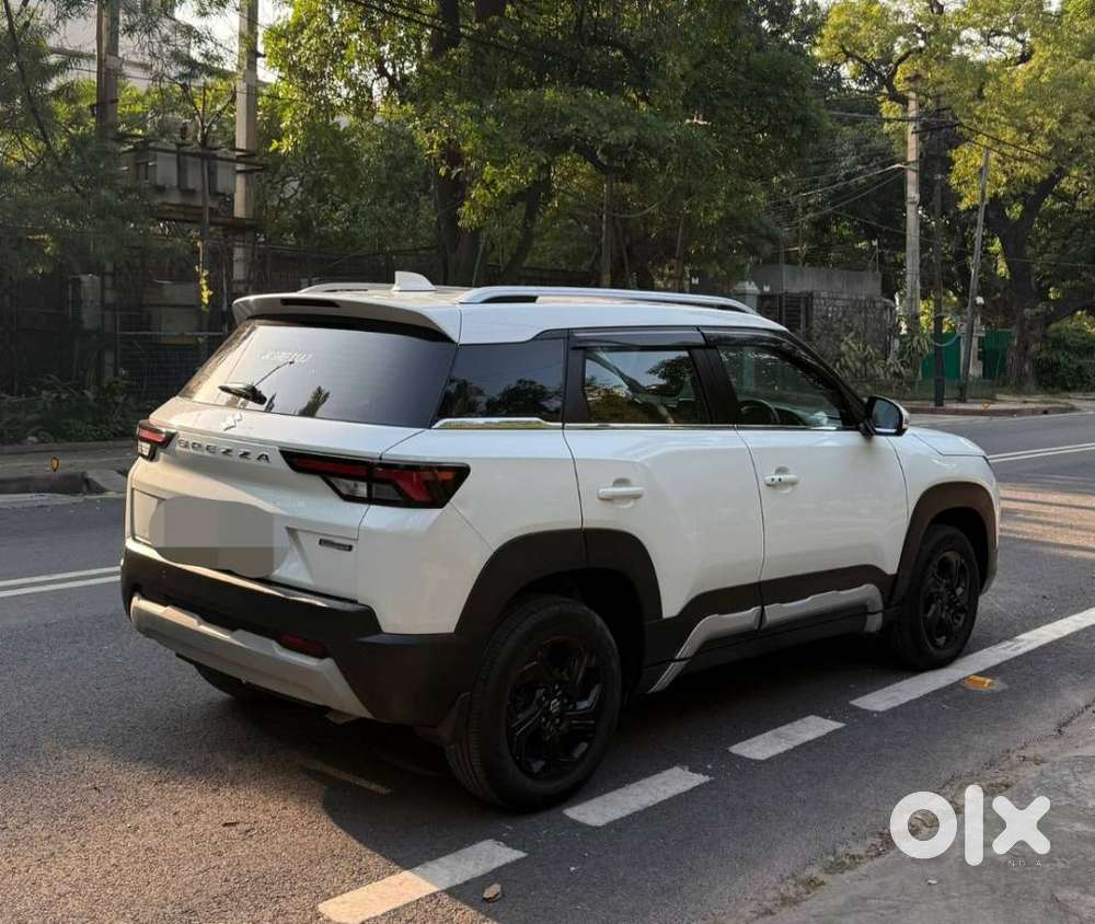 Maruti Suzuki Brezza 1.5 Zxi Smart Hybrid, 2023, Petrol