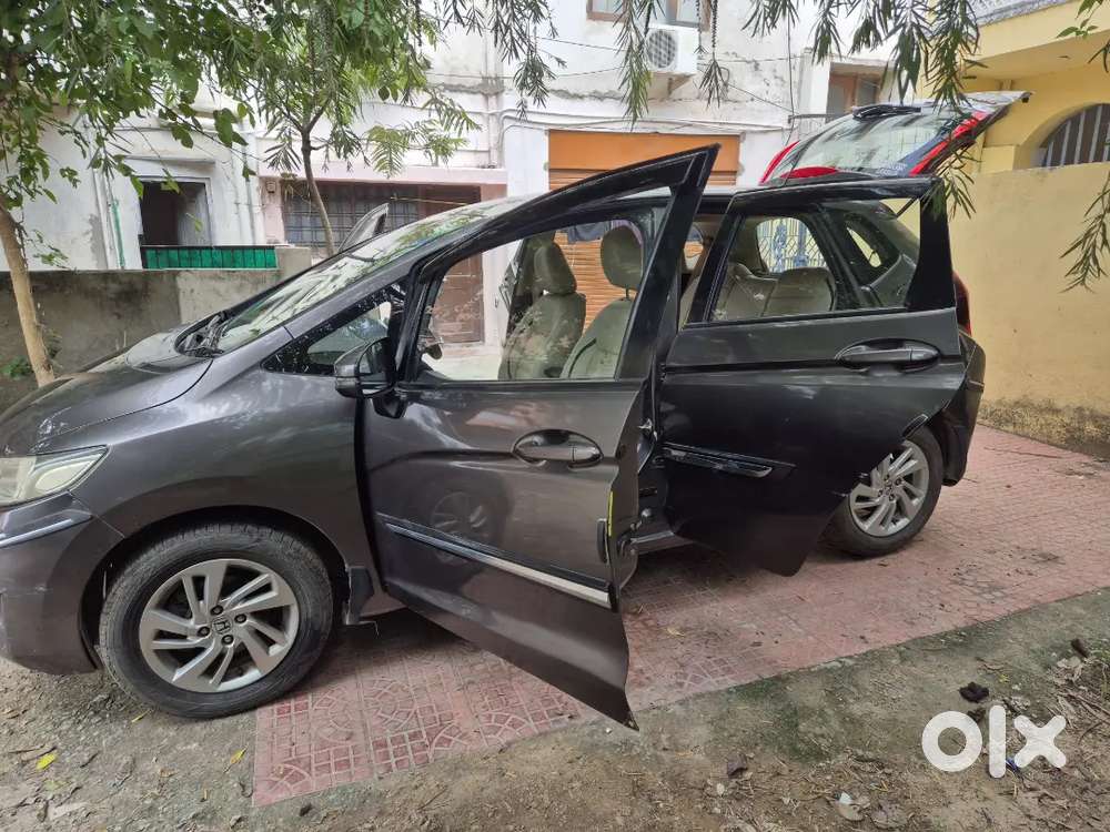 Honda Jazz 2016 Petrol 89200 Km Driven