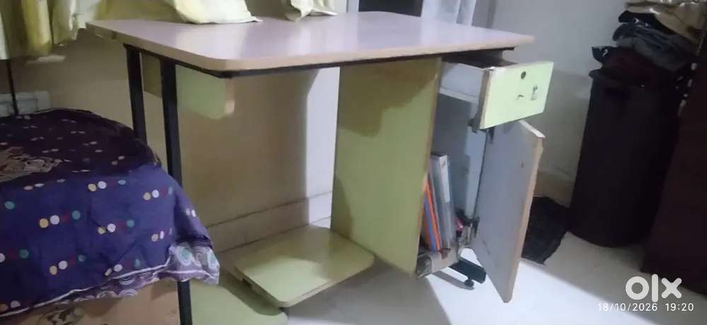 Study n dinning table