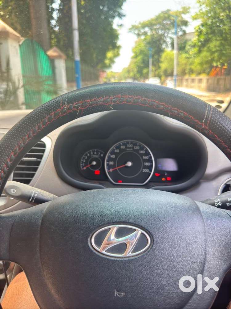 Hyundai Car 2011 Manual Petrol