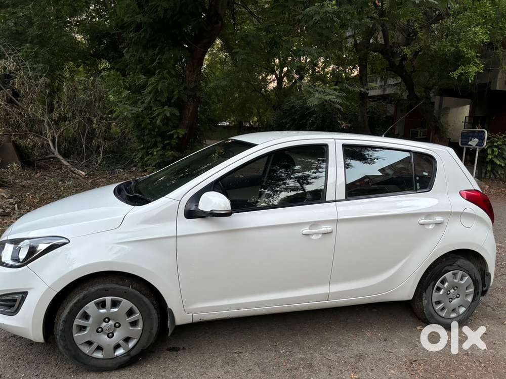 Hyundai I20 2013 Cng & Hybrids Well Maintained