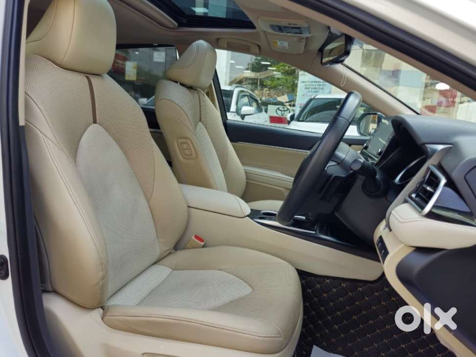 Toyota Camry Hybrid, 2024, Petrol