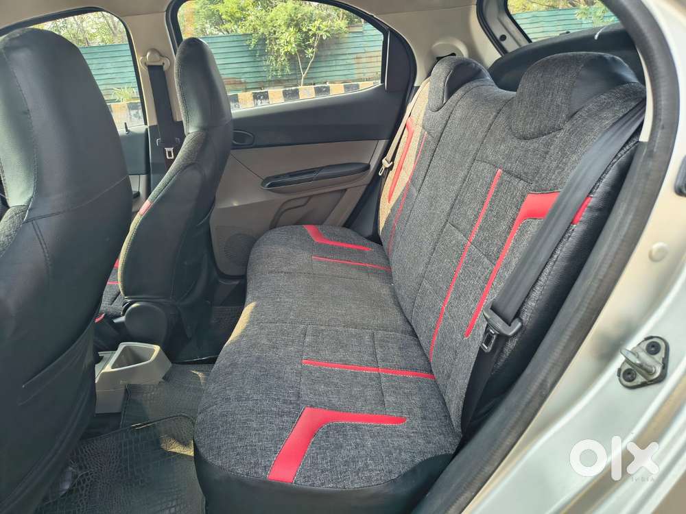 Tata Tiago 1.2 Revotron Xm, 2016, Petrol