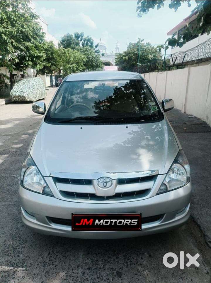 Toyota Innova 2.5 V Diesel 8-seater, 2008, Diesel