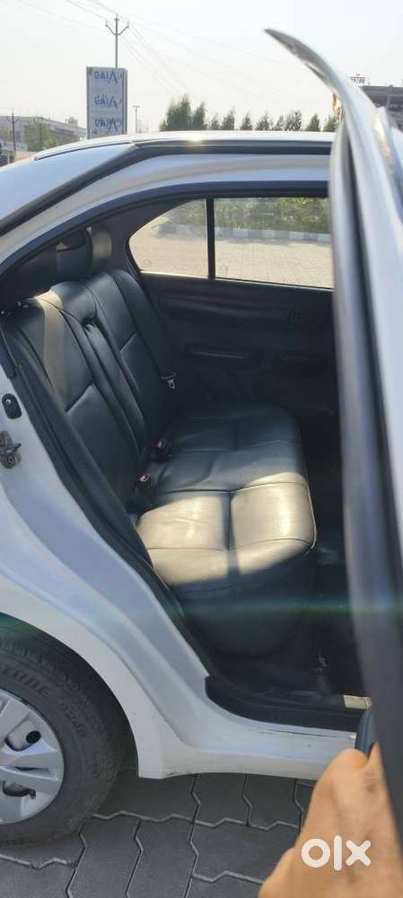 Maruti Suzuki Swift Dzire Tour Ldi, 2015, Diesel