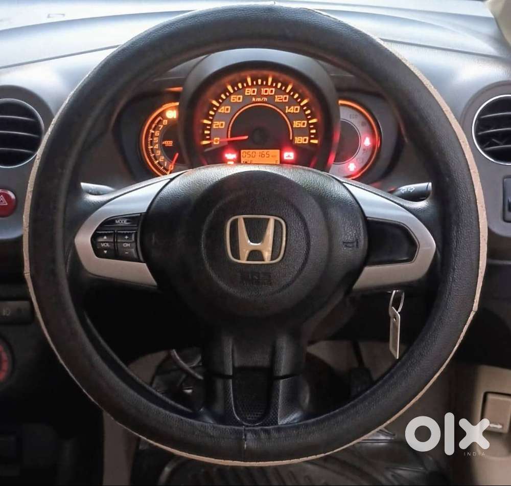 Honda Brio V Mt 2012 - Single Owner - 49000 Km